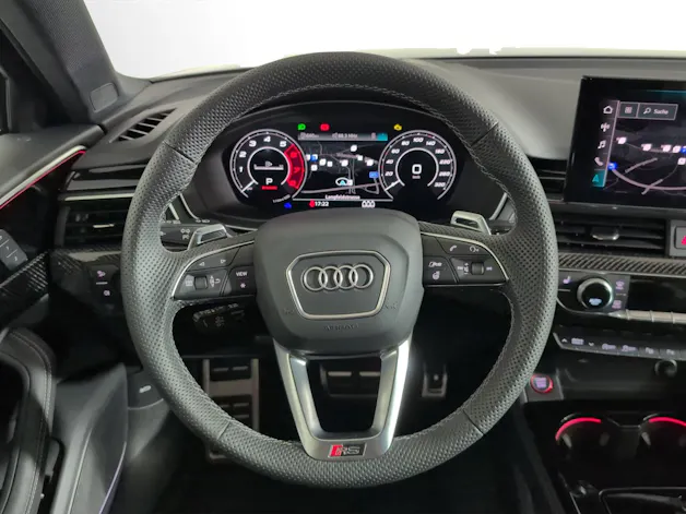 Audi RS4 Avant quattro tiptronic