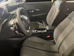 Peugeot 208 1.2 MHEV 110 Allure Premium