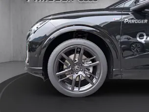 Audi Q4 e-tron SUV quattro performance