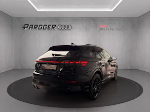 Audi Q4 e-tron SUV quattro performance