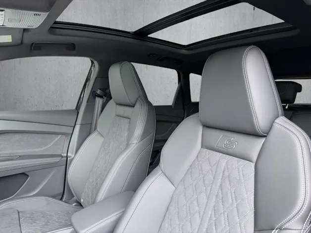 Audi Q4 e-tron SUV quattro performance
