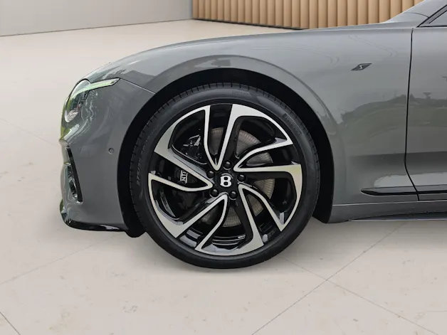 Bentley Continental GT S/ 1.9% Leasing möglich.