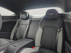 Bentley Continental GT S/ 1.9% Leasing möglich.