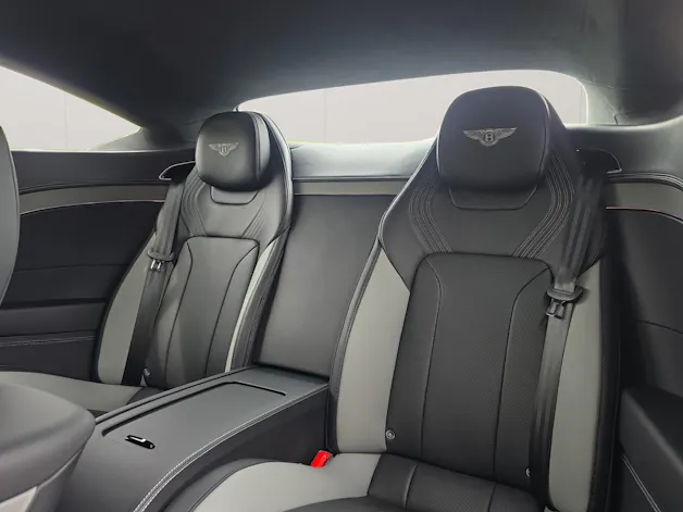 Bentley Continental GT S/ 1.9% Leasing möglich.