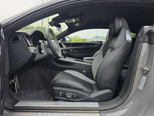 Bentley Continental GT S/ 1.9% Leasing möglich.