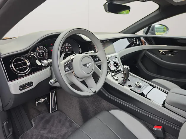 Bentley Continental GT S/ 1.9% Leasing möglich.