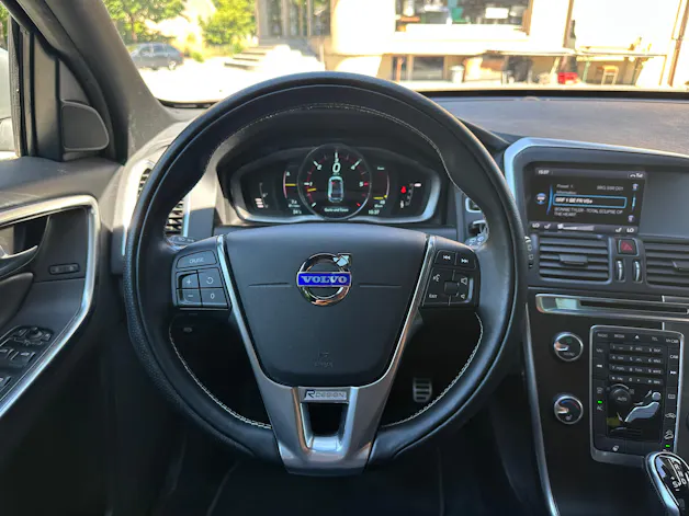 Volvo XC60 D5 AWD Summum R-Design Geartronic