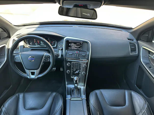 Volvo XC60 D5 AWD Summum R-Design Geartronic
