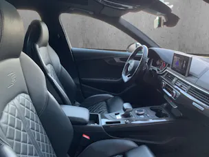 Audi S4 Avant 3.0 TFSI quattro tiptronic
