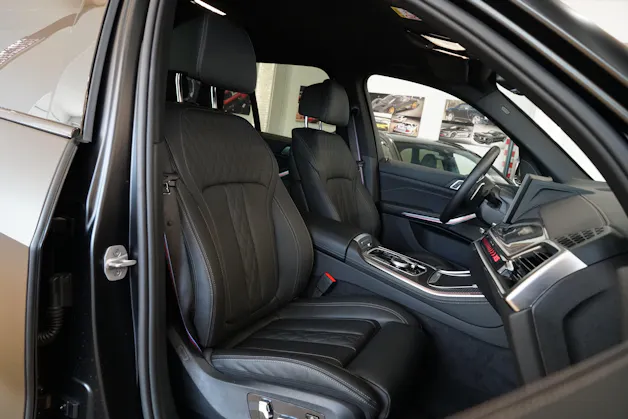 BMW X5 xDrive 48V 40i M Sport Pro Steptronic Frozen Black