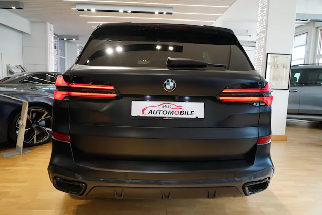 BMW X5 xDrive 48V 40i M Sport Pro Steptronic Frozen Black