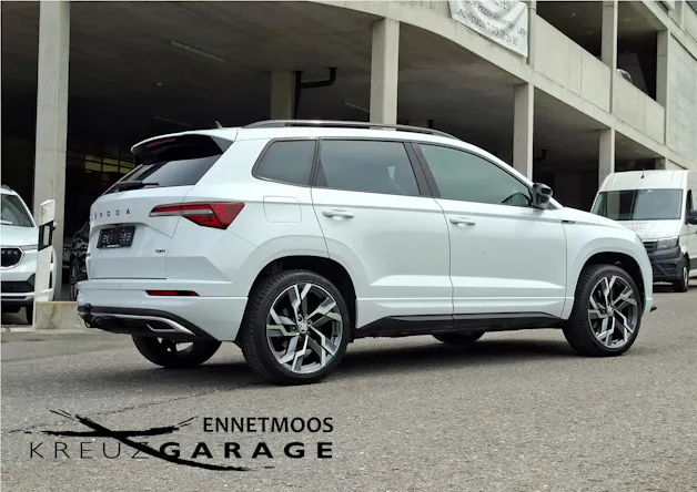 Škoda Karoq 2.0 TSI SportLine 4x4 DSG *Anhängerkupplung+Panodach+inkl. Garantie*