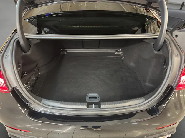 Mercedes-Benz C 200 4M - AMG / 360 Grad Kamera / Digital Light / Soundsystem