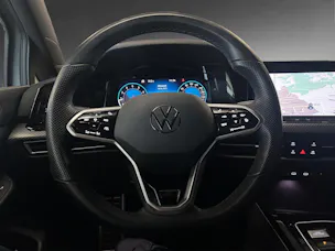 VW Golf Variant 2.0 TSI R-Line DSG 4Motion