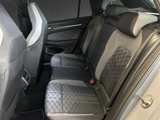 VW Golf Variant 2.0 TSI R-Line DSG 4Motion