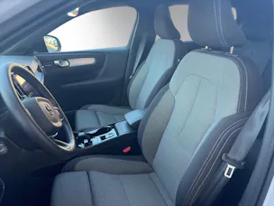 Volvo XC40 B3 MHD Plus Dark