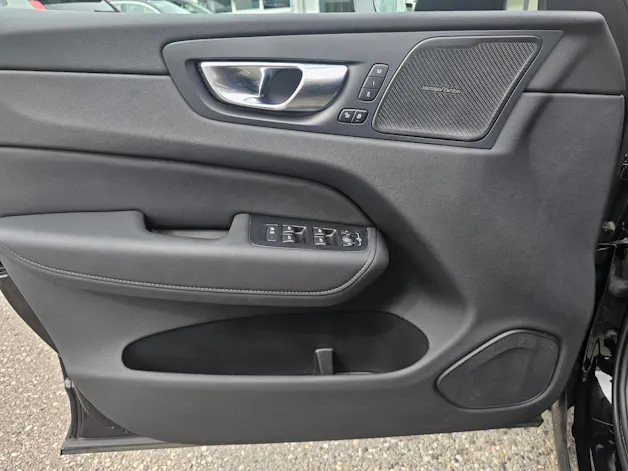 Volvo XC60 2.0 T6 TE Plus Dark eAWD