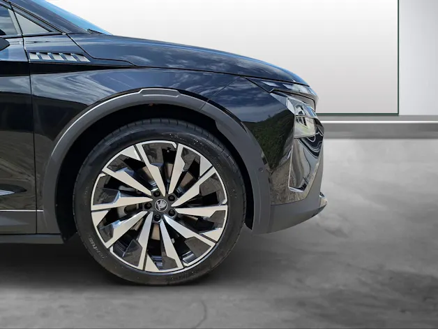 SKODA Elroq 85x Sportline 4x4