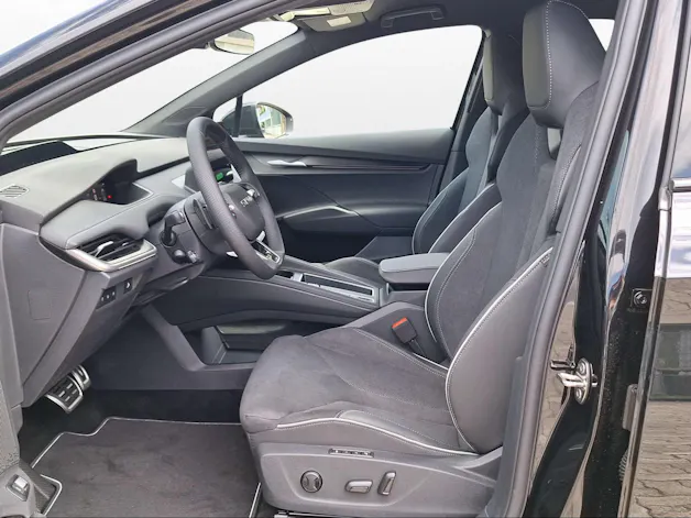 SKODA Elroq 85x Sportline 4x4
