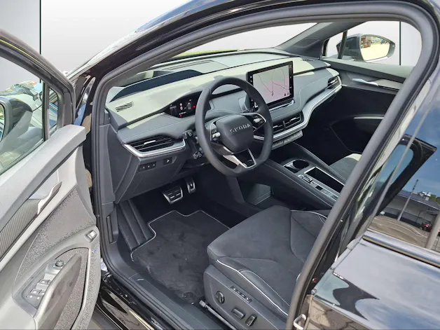 SKODA Elroq 85x Sportline 4x4