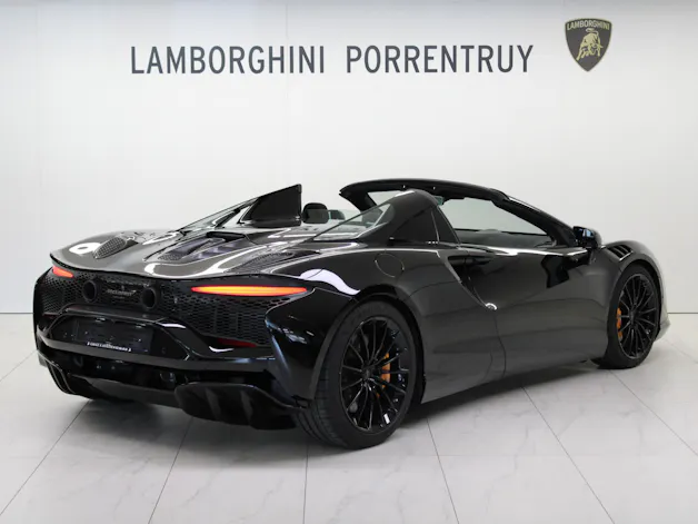McLaren Artura Spider
