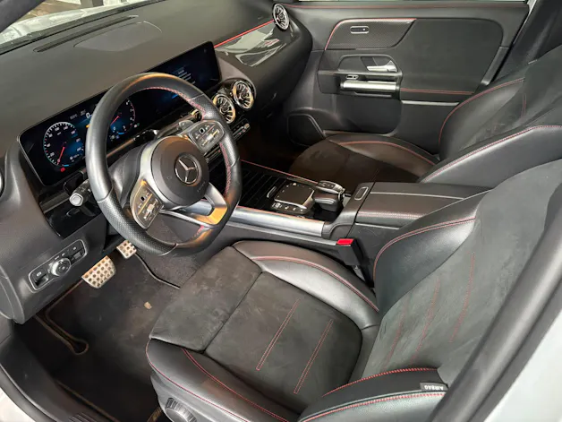 Mercedes-Benz GLA 250 AMG Line 4matic