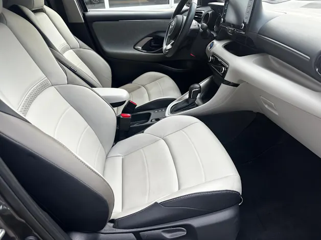 Toyota Yaris 1.5 VVT-i HSD Premium
