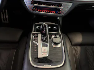 BMW 750i xDrive M-SportPaket