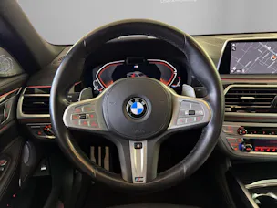 BMW 750i xDrive M-SportPaket