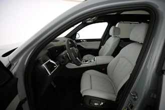 https://vehicle.imgix.net/4395401/25019a0e-6e12-465a-8e01-f2fd7818f3f1.jpg