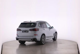 https://vehicle.imgix.net/4395401/31636327-4f1a-4499-ba78-1097a66d66fc.jpg