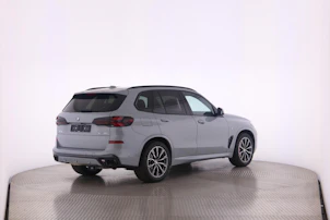 Fahrzeugbild BMW X5 50e xDrive SAG