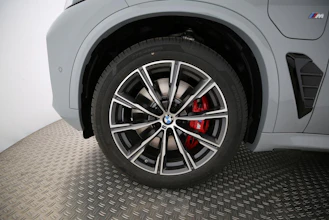 https://vehicle.imgix.net/4395401/e0edba6e-8f6e-41cc-8f94-4302a2f693d4.jpg