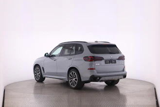 https://vehicle.imgix.net/4395401/ffb39c2d-92f5-4e49-ae41-13d1111a4dc9.jpg