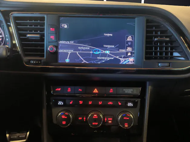 SEAT Leon ST 2.0 TSI 300 Cupra 4Drive DSG