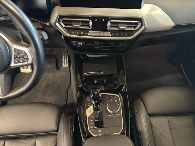 BMW X3 30e xDrive SAG