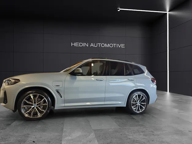 BMW X3 30e xDrive SAG