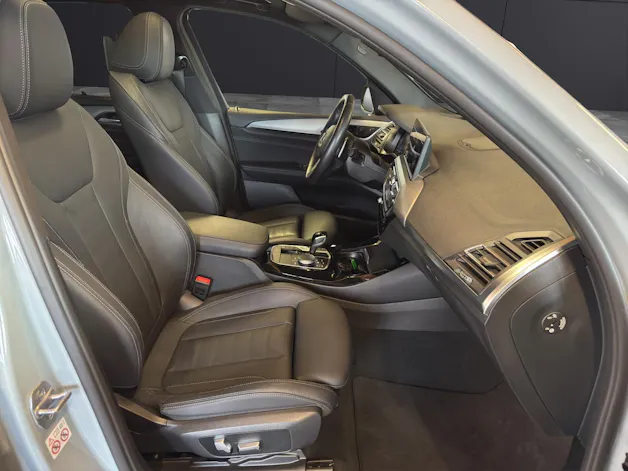 BMW X3 30e xDrive SAG