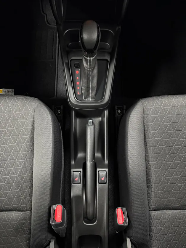 Suzuki Swift 1.2 Sakura Hybrid