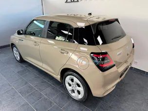 Suzuki Swift 1.2 Sakura Hybrid