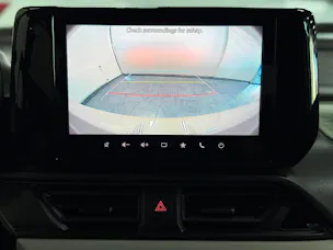 Suzuki Swift 1.2 Sakura Hybrid