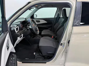 Suzuki Swift 1.2 Sakura Hybrid
