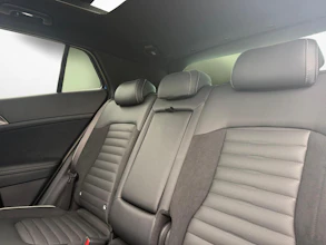 https://vehicle.imgix.net/4395531/3fbb6bde-767d-4136-9110-44d1bcecd2c5.jpg