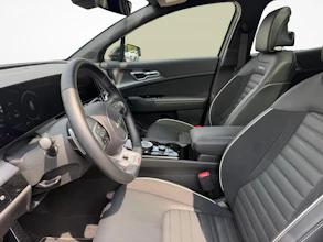 https://vehicle.imgix.net/4395548/3cac8ab8-fb4a-44ed-954f-4fed7d3afb07.jpg