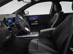 MERCEDES-BENZ GLA 200 Night Star | Auto Lang Special 2 von 8 | 0% Leasing für CHF 442.-/Mt.*