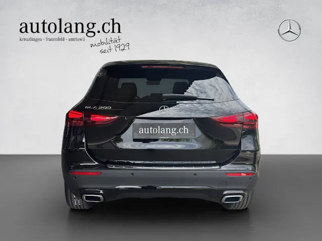 Mercedes-Benz GLA 200 Night Star Progressive