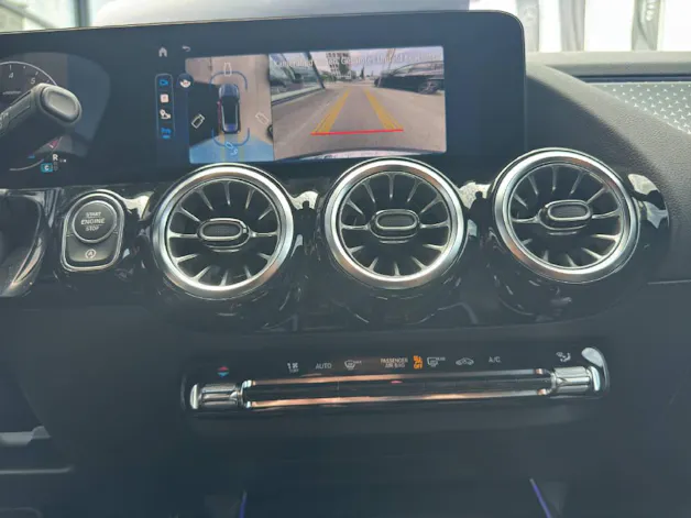 Mercedes-Benz GLA 200 Night Star Progressive
