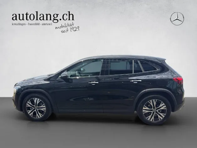 Mercedes-Benz GLA 200 Night Star Progressive