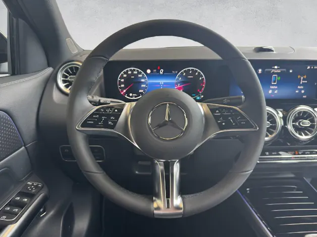 Mercedes-Benz GLA 200 Night Star Progressive