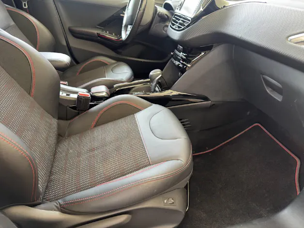 Peugeot 2008 1.2 PureTech 110 Allure S/S *Automat*